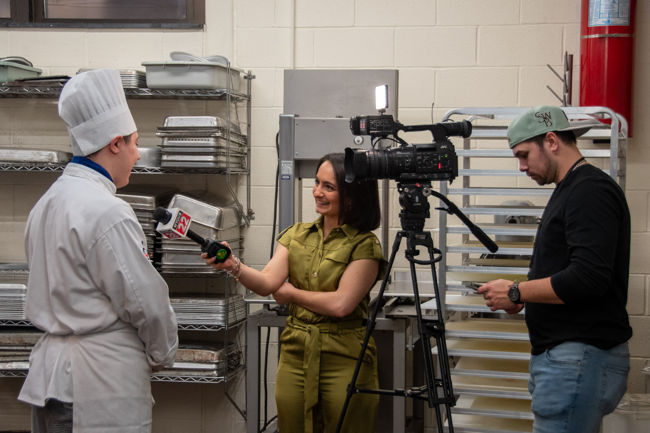 'Eyewitness News' team visits culinary labs