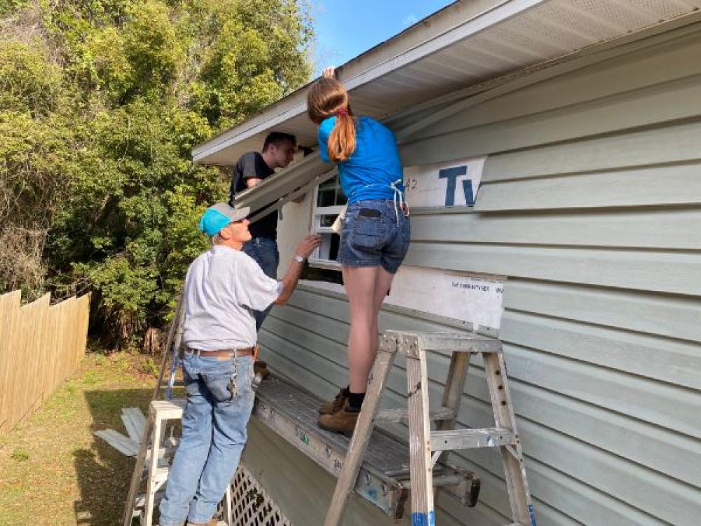 Aleah and classmates volunteer with Habitat for Humanity